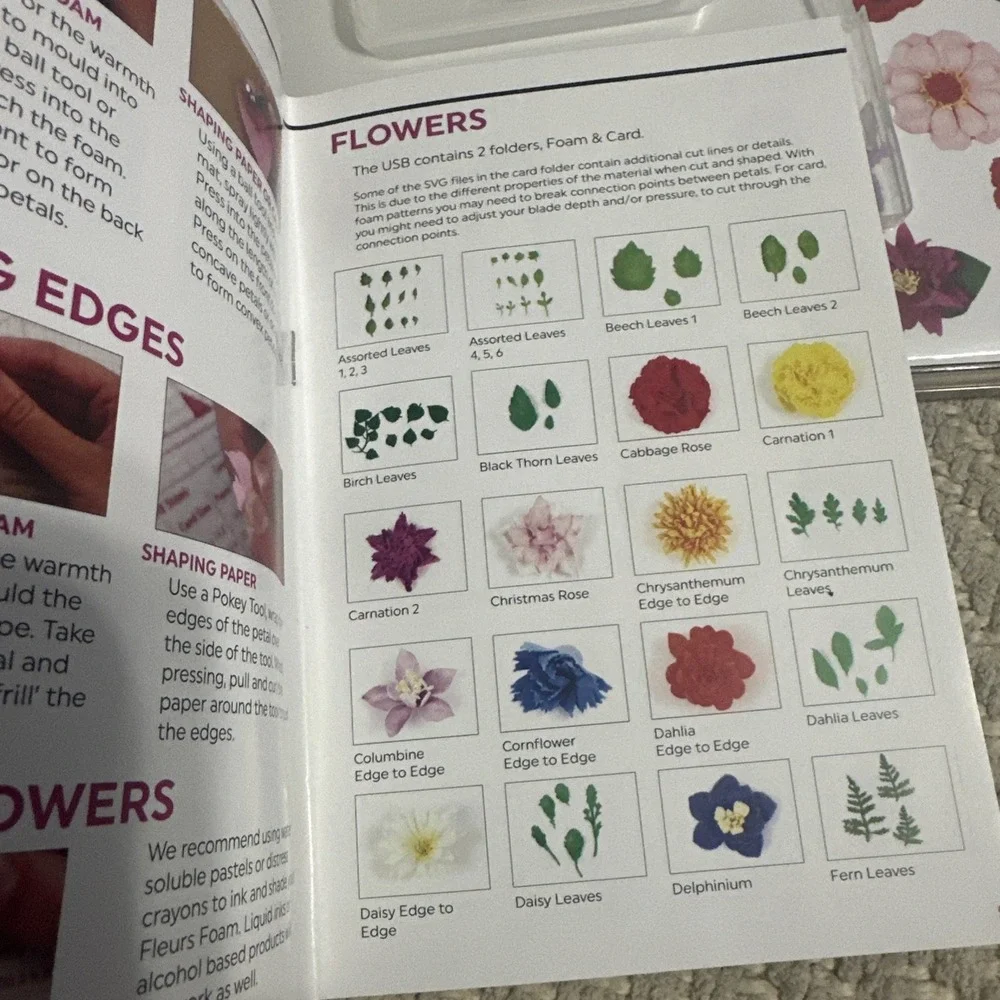Fleurs Flower Making USB with Instruction Booklet -‎ Volume 1 and Volume 2